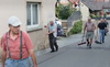 Früh morgens unterwegs um die Spuren des Vortags zu entfernen (thumbnail)