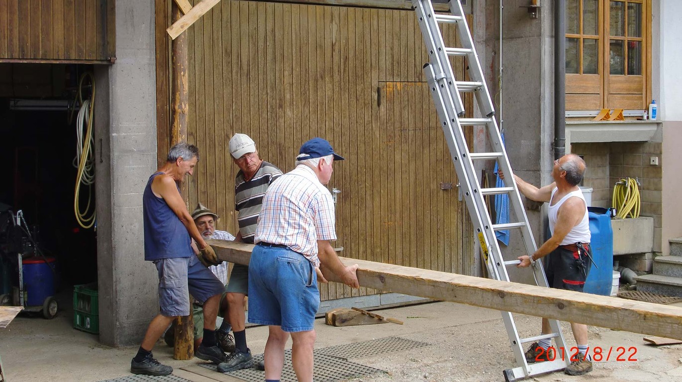 Der Tragbalken muss ausgerichtet werden
