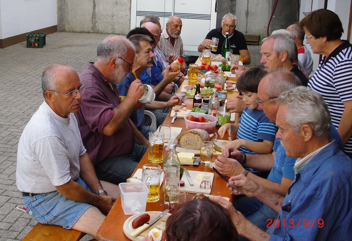 Fertig! Stärkung für die großen und kleinen Helfer