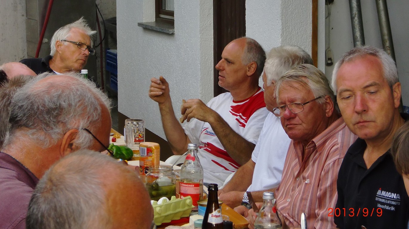 Einer, der nie fotographiert werden will...