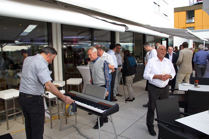 Das E-Piano ist aufgebaut