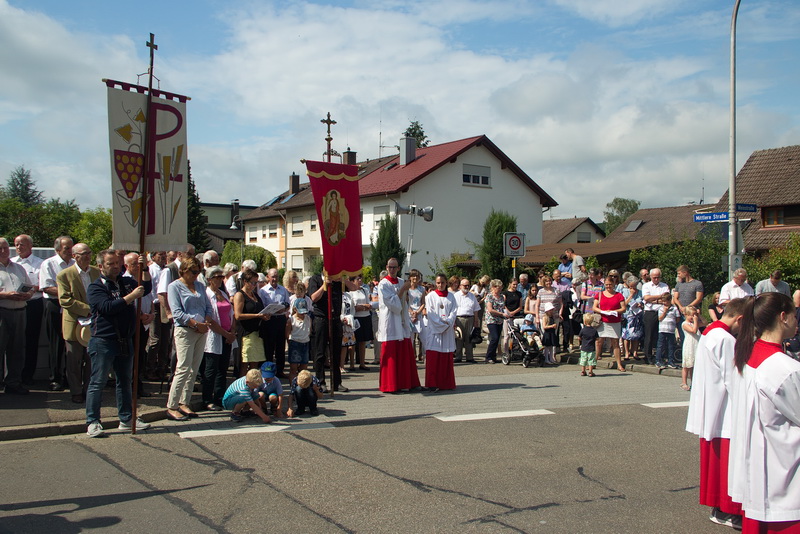 Mittlere Straße / Weinstraße