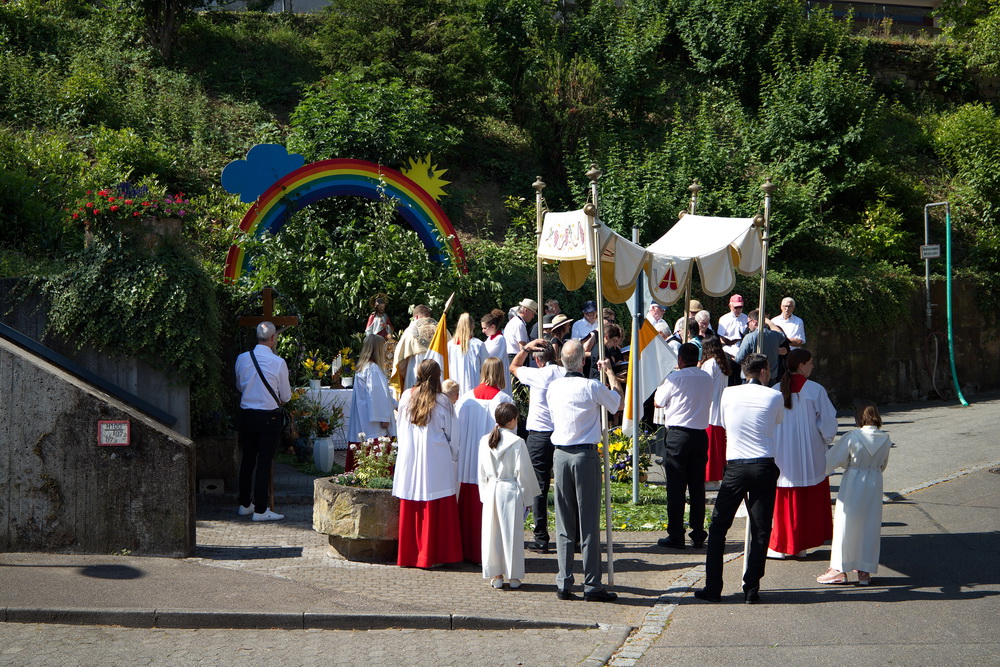 Der erste Altar