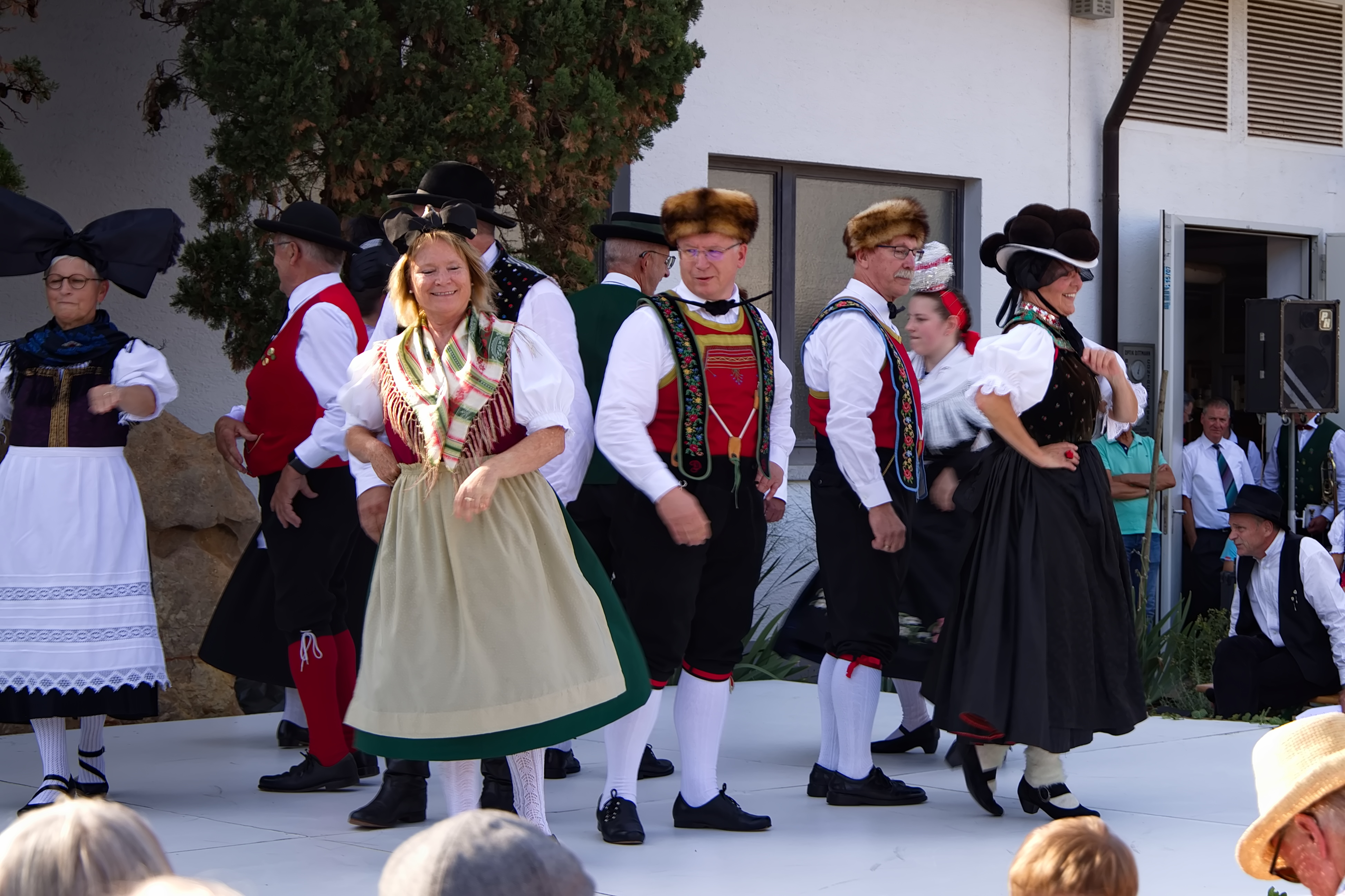 Brauchtumsschau &mdash; Traditionelle Tänze (Foto: T. Falk)